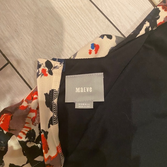 Patterned evening gown - Picture 2 of 3